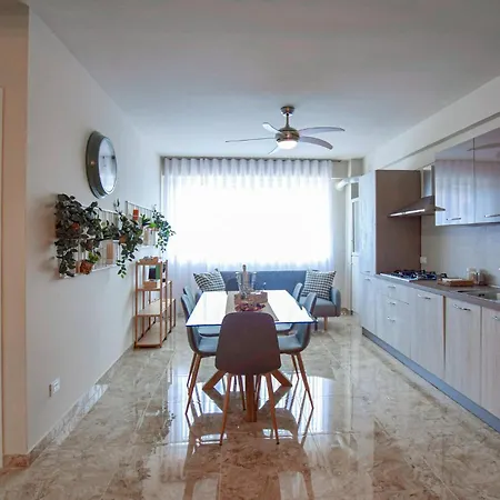 Lovely In Falerna Marina With Kitchen * Falerna Scalo