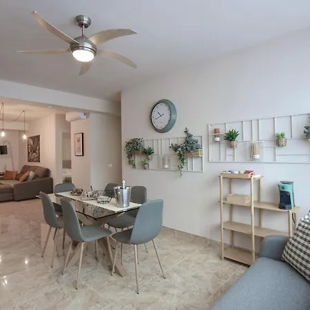 Lovely In Falerna Marina With Kitchen