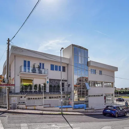 Lovely In Falerna Marina With Kitchen Apartment Falerna Scalo